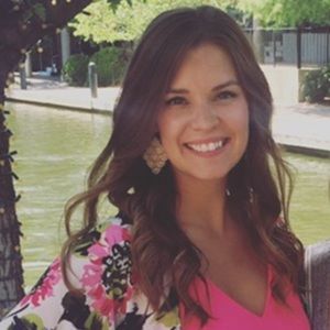 Meet your Posher, Adrianne